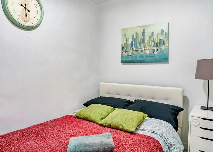3 Bedroom Gorgeous Suit In Hells Kitchen